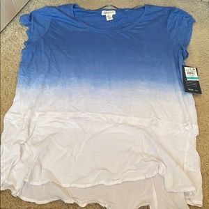 *New w/ tags* Beautiful Shirt